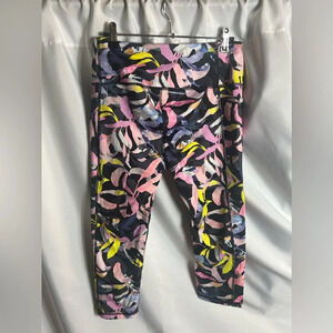 BEBE Multicolor Print Logo Women's Size M w/Pockets Leggings Yoga Pants